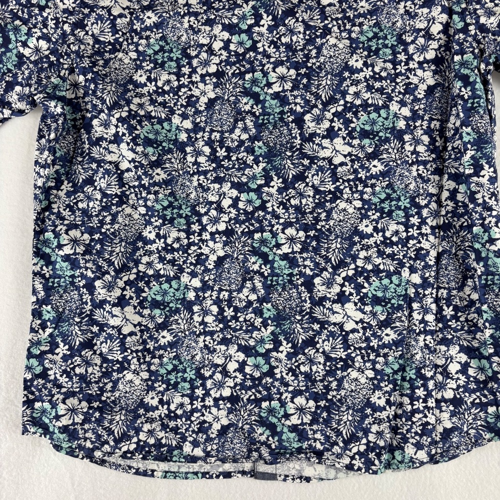 Lee, Floral/Pineapple Print, Shirt Regular Fit, Button Down, Short Sleeve Size L - Picture 7 of 10
